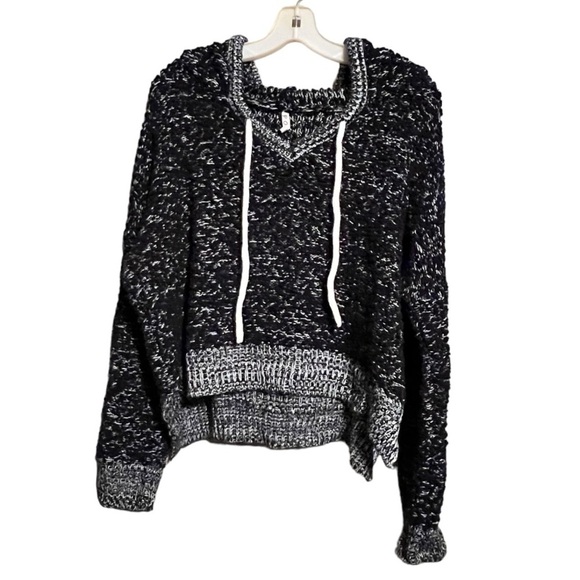 POL Sweaters - POL Hoody‎ Sweater